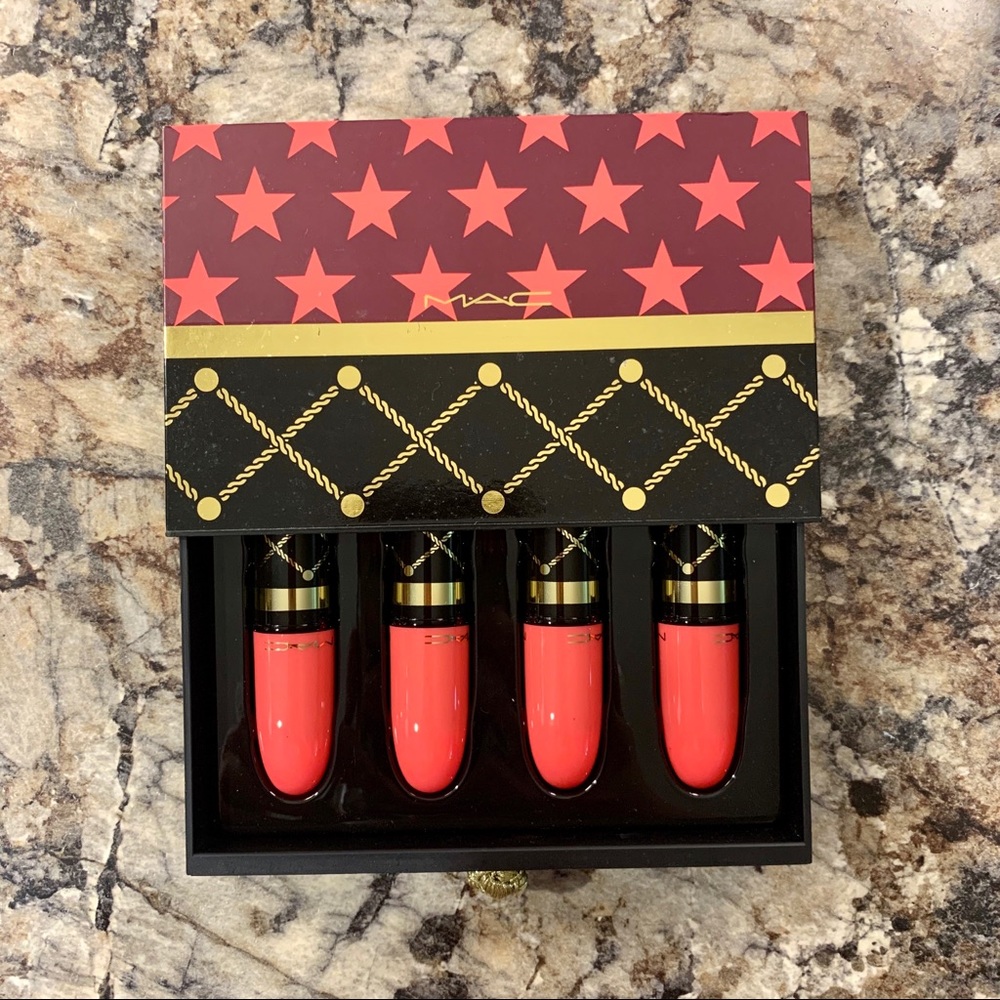 MAC Nutcracker Sweet Red Lipstick Kit